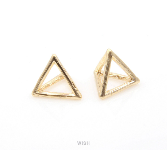 Triangle Pyramid Pendant in Matte Gold, Triangle Pyramid Charm / MMG-229-P