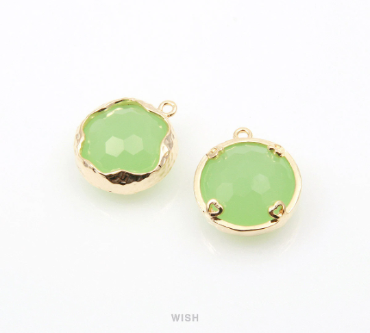 Light Mint Faceted Glass Charms in Gold, Framed Round Pendant / GLMG-090-P (Small)