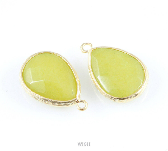 Peridot Faceted Synthetic Stone Charms in Matte Gold, Framed Teardrop Pendant / SPDMG-010-P