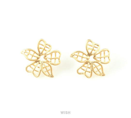 Flower Stud Earrings in Matte Gold, Flower Ear Studs /MMG-425-E