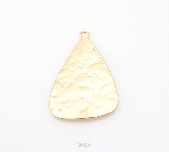 Hammered Triangle Pendants in Matte Gold, Triangle Charms / MMG-166-P