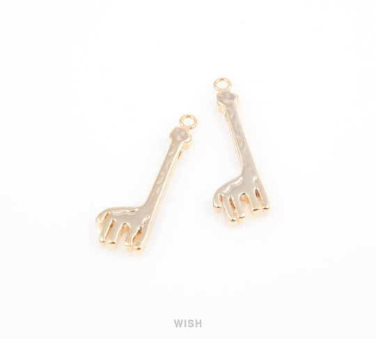 Giraffe Pendants in Gold, Giraffe Charms / MG-065-P