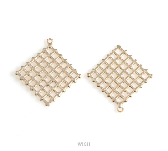 Diamond Pattern Pendants in Matte Gold, Diamond Shaped Charm / MMG-595-P