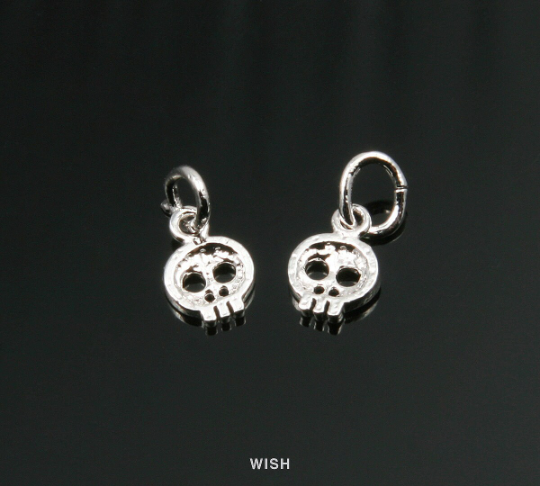 Skull Pendant in Rhodium, Silver Skull Charm / MRH-248-P (4pcs)