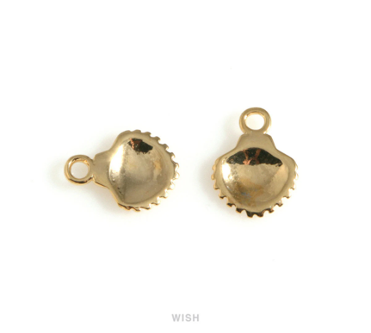 Dainty Shell Charms in Gold, Shell Pendants / MG-653-P