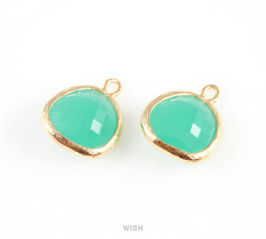Mint Faceted Glass Charm in Gold, Framed Drop Glass Gem / GMTG-004-P (Medium)