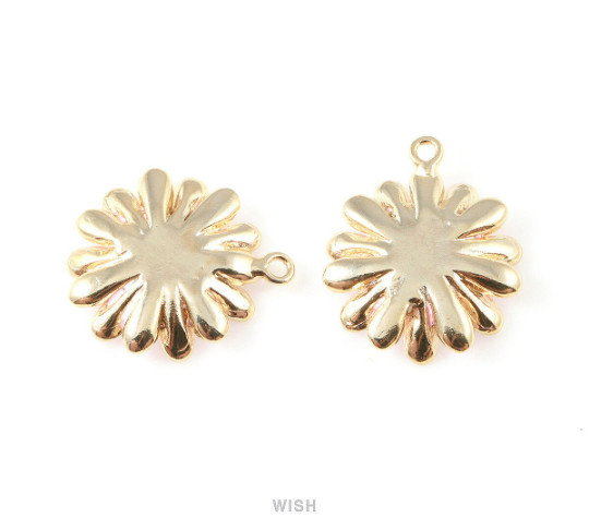 Yellow Daisy Pendants in Gold, Daisy Charm /MYWG-424-P