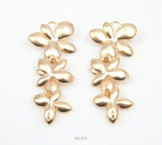 Triple Flower Pendants in Matte Gold, Flower Charm/ MMG-156-P