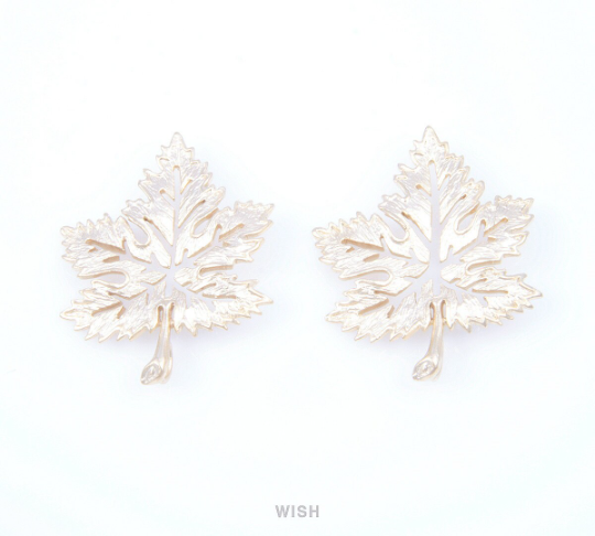 Maple leaves Connectors in Matte Gold, Leaf Charms / MMG-042-C