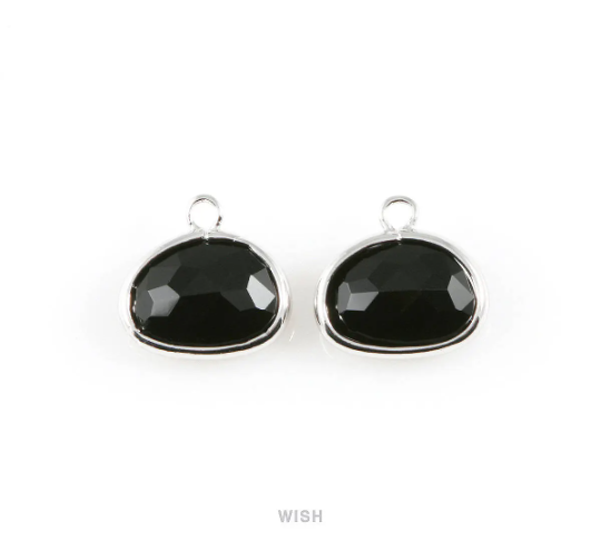 Jet Oval Glass Charm in Gold, Glass Framed Pendant / GJTG-039-P