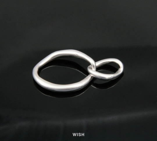 Crooked Circle Pendants in Matte Rhodium, Linked Rings Charms / MMRH-142-P