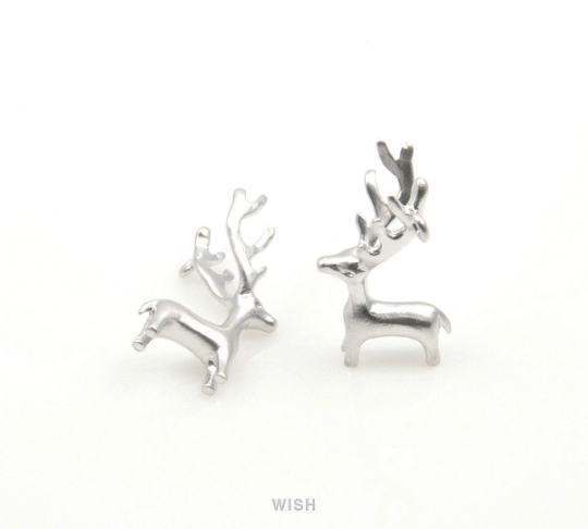 Reindeer Pendants in Matte Rhodium, Solid Reindeer Charm / MMRH-190-P
