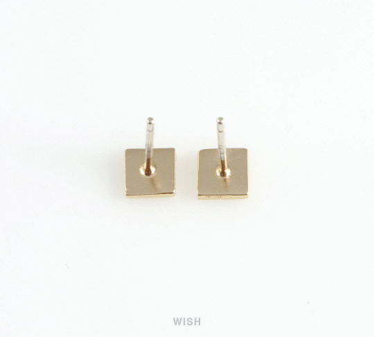 Square Stud Earrings in Matte Gold, Square Ear Studs / MMG-414-E