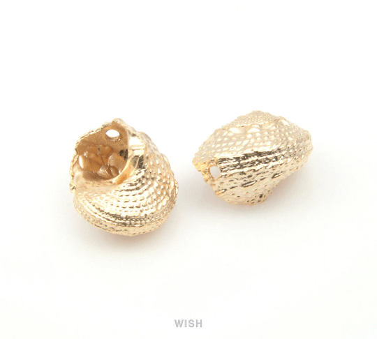Seashell Pendant in Matte Gold, Seashell Necklace Charm / MMG-216-P