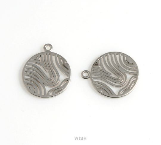 Wavy Pattern in Disc in Matte Rhodium, Sashiko Pattern in Coin Charm / MMRH-649-P