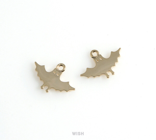 Bat Pendants in Gold, Halloween Bat Charm / MG-468-P