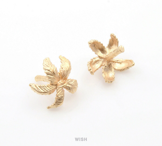 Palm Tree Pendant in Matte Gold, Palm Tree Charm / MMG-320-P