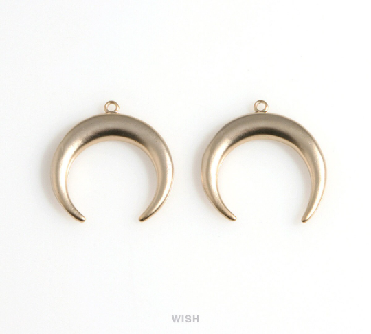Horn Pendants in Matte Rhodium, Horn Charms / MMRH-602-P