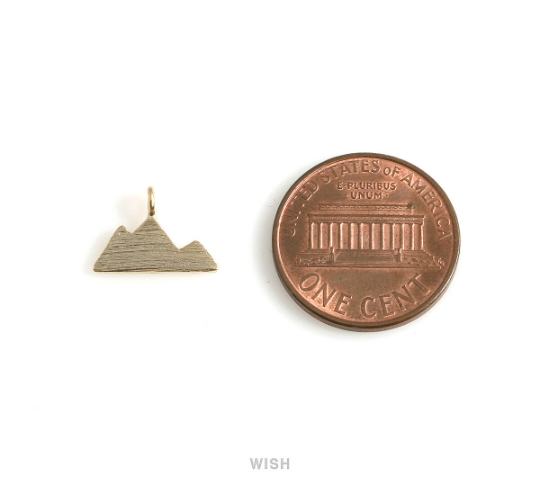Mountain Pendants in Matte Gold, 3 Peak Mountain Charm / MMG-489-P