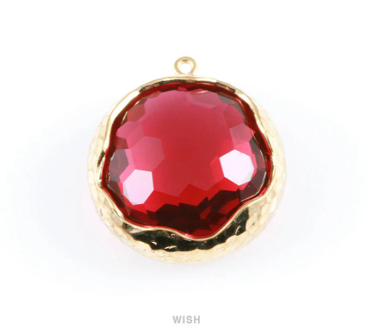 1 piece of Ruby Faceted Glass Charms in Gold, Framed Round Pendant / GRBG-011-P