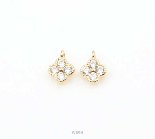 Silver Four Leaf Clover Pendant with 4 Cubic Zirconia, CZ Clover / CRH-054-P