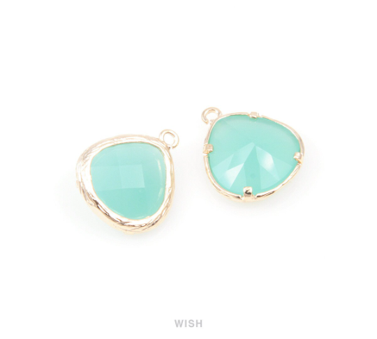 Mint Faceted Glass Drop Charm in Gold, Mint Charms / GMTG-036-P