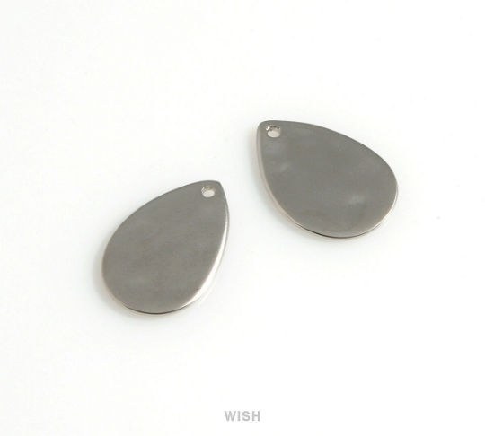 Small Hammered Drop Charm in Matte Gold, Hammered Teardrop Pendants /MMG-631-P