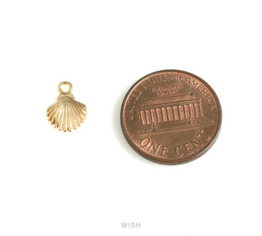 Dainty Shell Charms in Gold, Shell Pendants / MG-653-P
