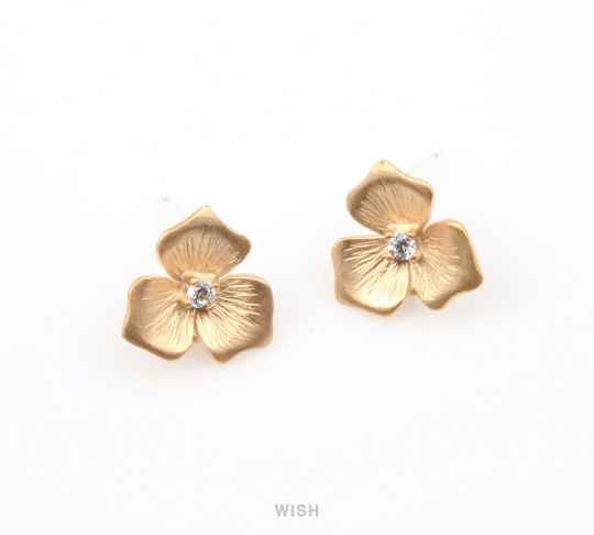 Flower with Cubic Zirconia Stud Earrings in Matt Rhodium, CZ Flower Ear Studs / MMRH-261-E