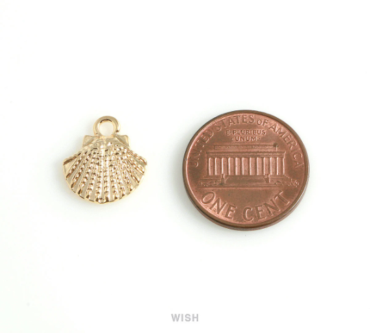 Scallop Seashell Pendant in Gold, Seashell Charm / MG-446-P (10pcs)