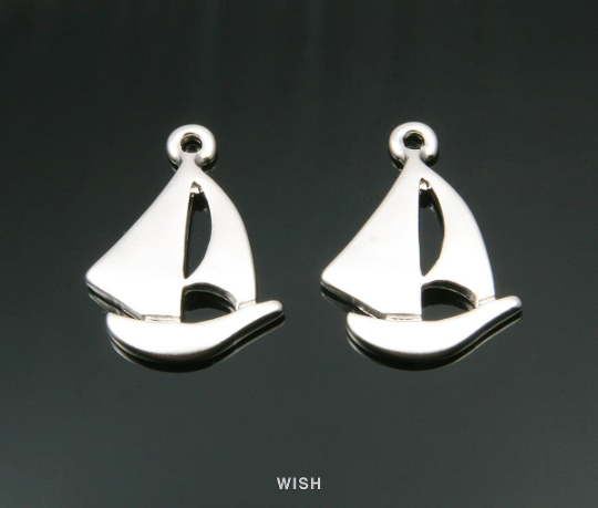 Yacht Pendants in Matte Gold, Boat Charms /MMG-011-P(4pcs)