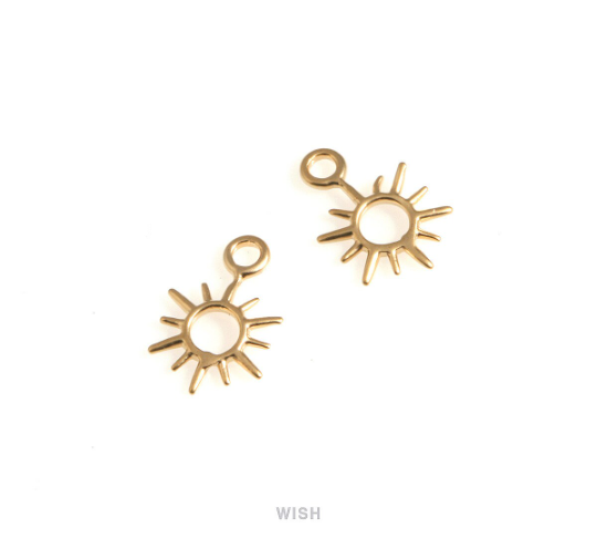 Small Sun Pendants in Matte Gold, Dainty Sun Charms / MMG-624-P2