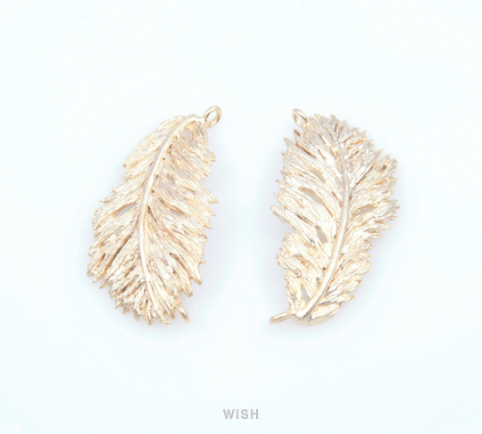 Feather Connectors in Matte Gold, Feather Charms / MMG-125-P (1piece)