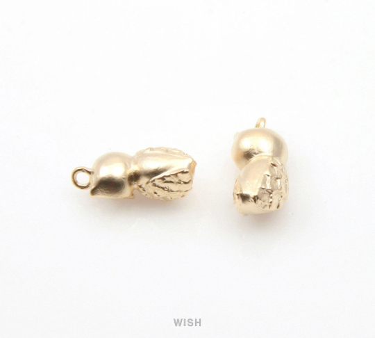 Owl Pendant in Matte Gold, Solid Owl Charm / MMG-321-P