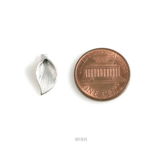 Small Lily Petal Pendants in Matte Rhodium, Lily Charm / MMRH-347-P (4pcs)