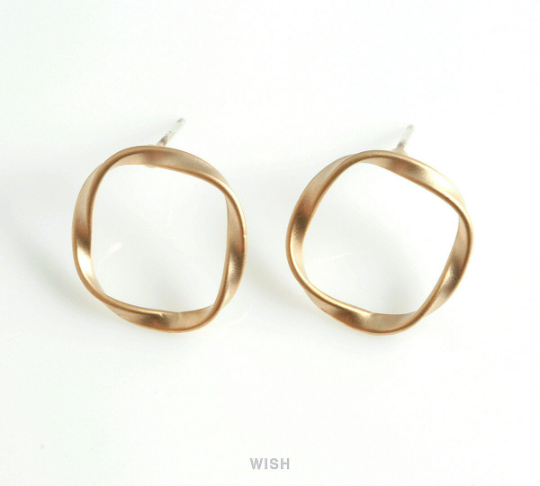 Twisted Circle Stud Earrings in Matte Gold, Twisted Circle Studs / MMG-433-E