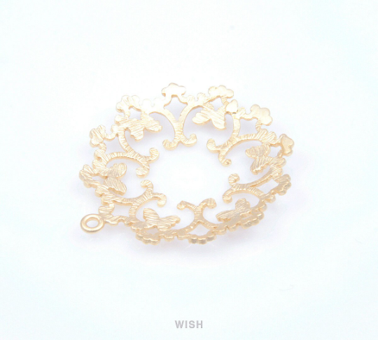 Round Oriental Pendants in Matte Gold, Butterfly Theme in Round Charms / MMG-124-P