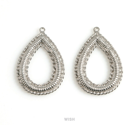 Elegant Open Teardrop Pendants in Matte Gold, Teardrop Charms / MMG-609-P