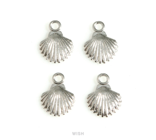 Dainty Shell Charms in Gold, Shell Pendants / MG-653-P