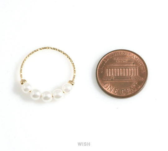 Textured Circle Ring with 5 Pearls in Rhodium, 5 Pearls Textured Circle Charm /  MRH-515-P