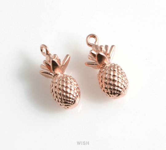 Pineapple Pendants in Matte Gold, Solid Pineapple Charms / MMG-183-P