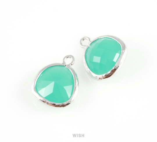 Mint Faceted Glass Charm in Gold, Framed Drop Glass Gem / GMTG-004-P (Medium)