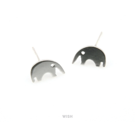 Elephant Stud Earrings in Matte Gold, Elephant studs / MMG-271-E