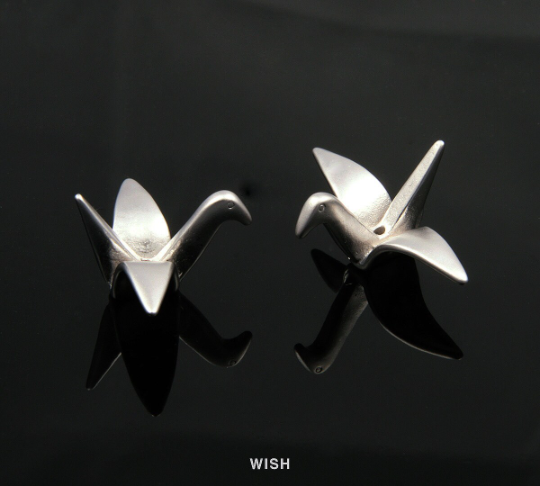 Origami Crane Pendants in Matte Gold, Paper Crane Beads / MMG-044-B