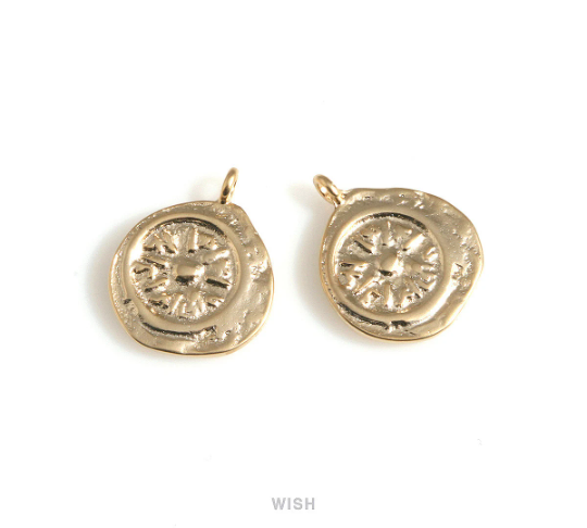 Honey Bee on Hammered Coin Pendants in Matte Gold, Honey Bee Coin Charms / MMG-701-P