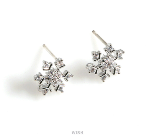 Snowflake Stud Earrings with CZ in Gold, CZ Snow Crystal Stud Earrings / CG-073-E