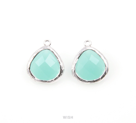 Mint Faceted Glass Drop Charm in Gold, Mint Charms / GMTG-036-P