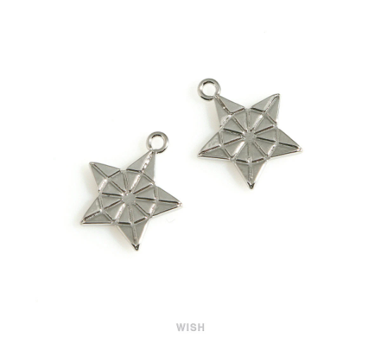Textured Star Charm in Gold, Star Pendant / MMG-689-P