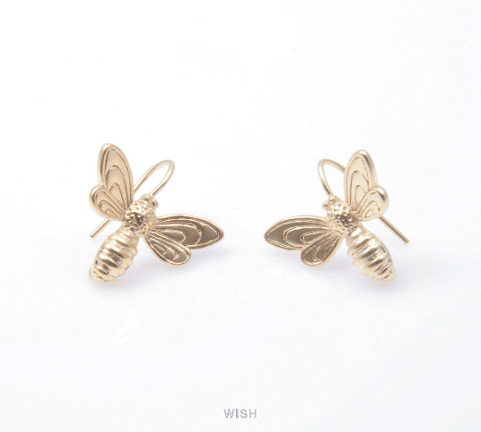 Bee Hook Earrings in Matte Rhodium, Honey Bee Ear Hook / MMRH-171-E